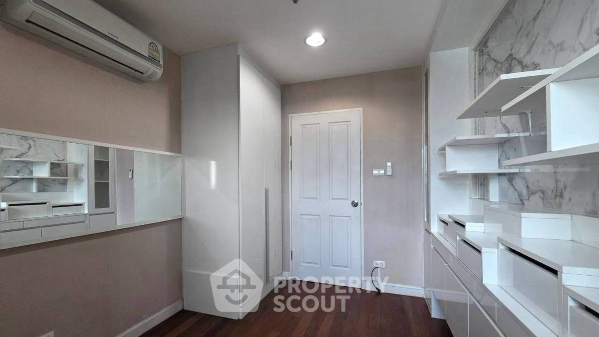picture 40th-Floor 3-BR Condo At Belle Grand Rama 9 Near MRT Phra Ram 9 (ID 3201507) - 6/16