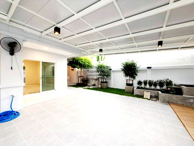 Townhouses for sale : For Sale Townhouse/Townhome  , Baan Pruksa 18 Bangyai , newly renovated , Bang Mae Nang , Bang Yai , Nonthaburi , CX-131996 ✅ Live chat with us ADD LINE @connexproperty ✅