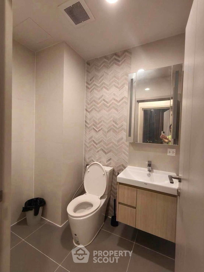 picture 37th-Floor 2-BR Oka Haus Sukhumvit 36, BTS Thong Lor (ID 3199997) - 14/15