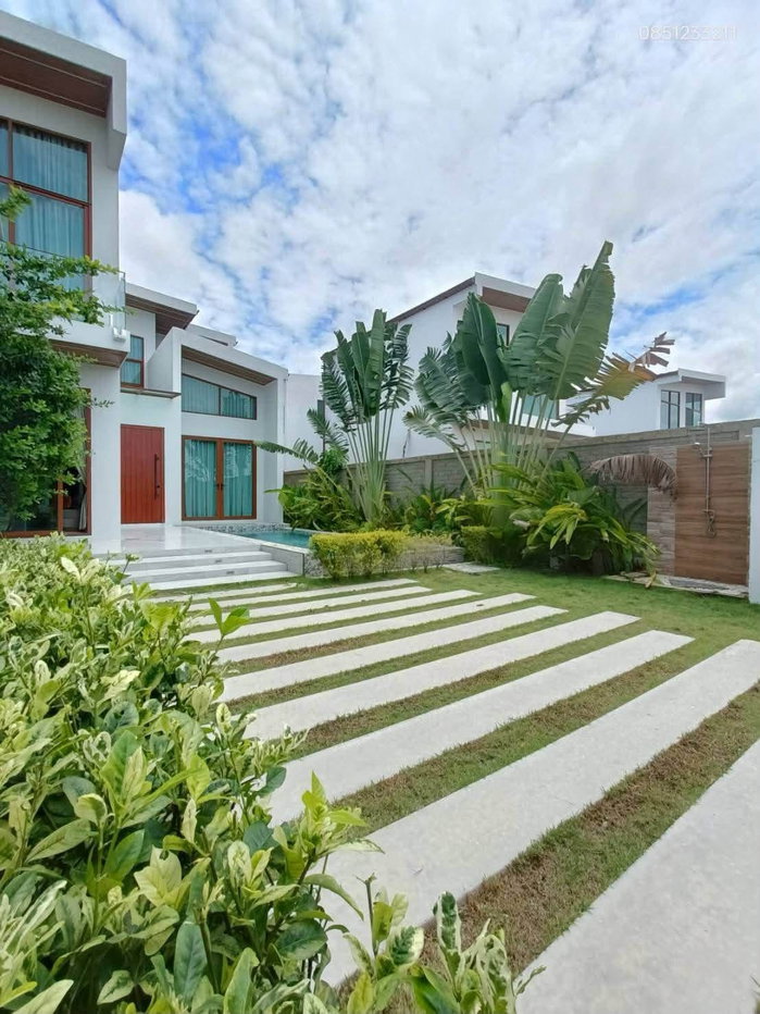 picture Newly Built Luxury Pool Villa – Ready to Move In, Pattaya Location - 2/11