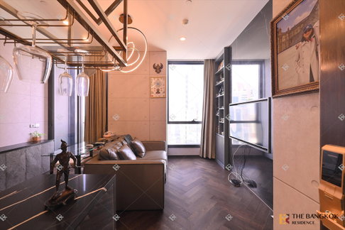 The Esse Sukhumvit 36 🌃Luxury Unit with Dark Modern Interior , near Bts ThongLo