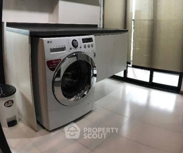 picture 2-BR Condo At The Base Park West Sukhumvit 77 Near BTS On Nut (ID 3200948) - 8/12