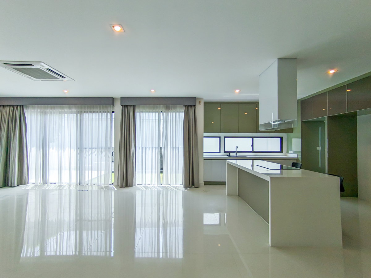 picture (LH) Ladawan Rattanathibet, 200.3 sq. wah, 4 Bed, 4 Bath, 1 Maid, next to MRT Bang R - 7/26