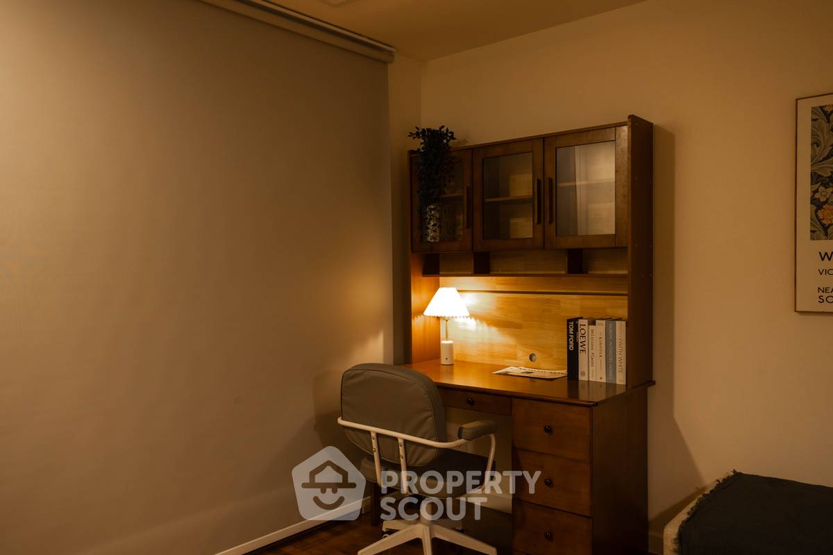 picture 15th-Floor 2-BR Condo At Baan Nonsi, Thanon Chan (ID 2198492) - 13/21