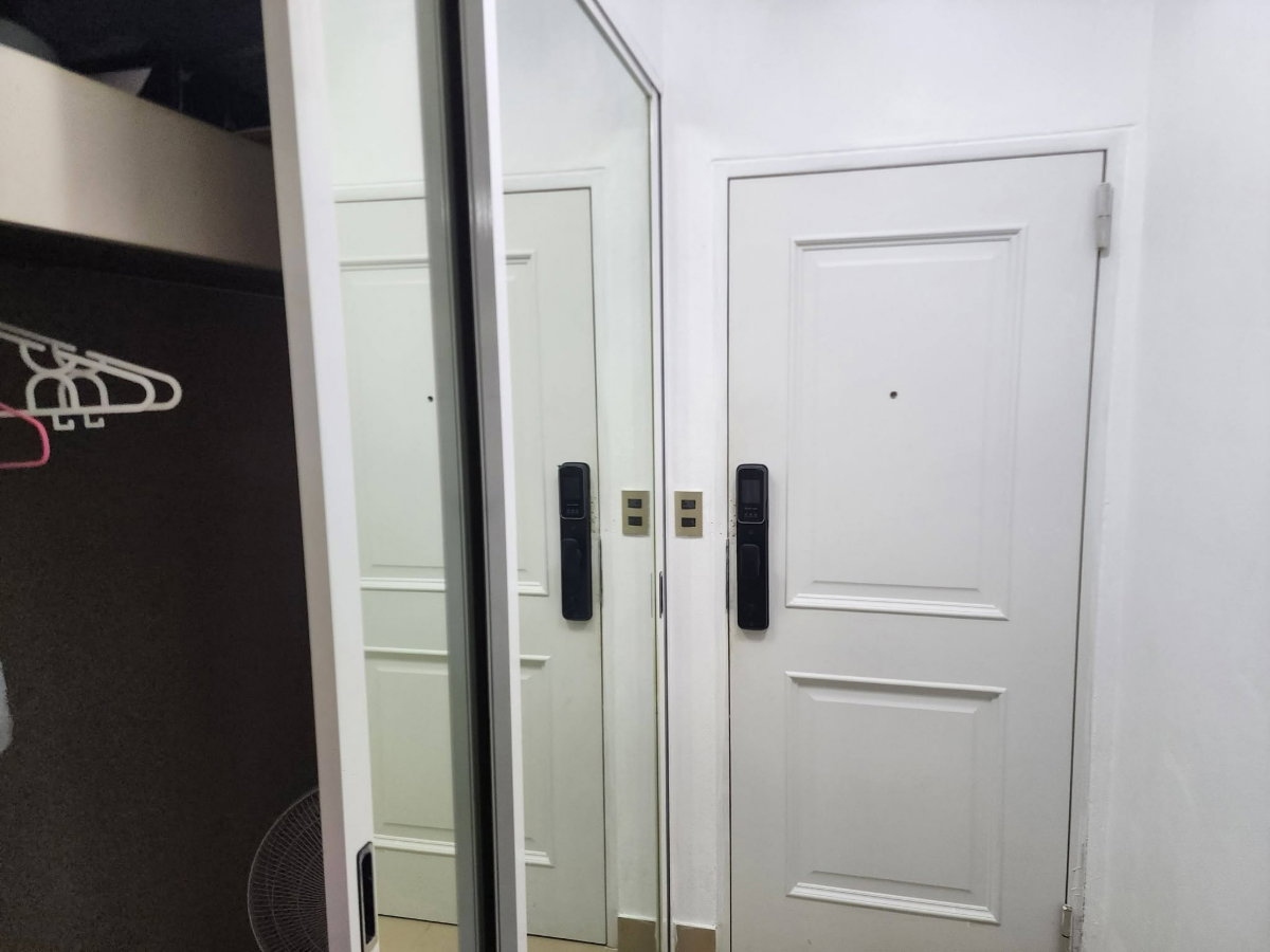 รูป I HOUSE CONDO RCA ห้องสวย รีโนเวทใหม่ ใกล้ RCA รร.นาานาชาติ ผ่อนเริ่มต้น 5,xxx บาท - รูปที่ 18/21
