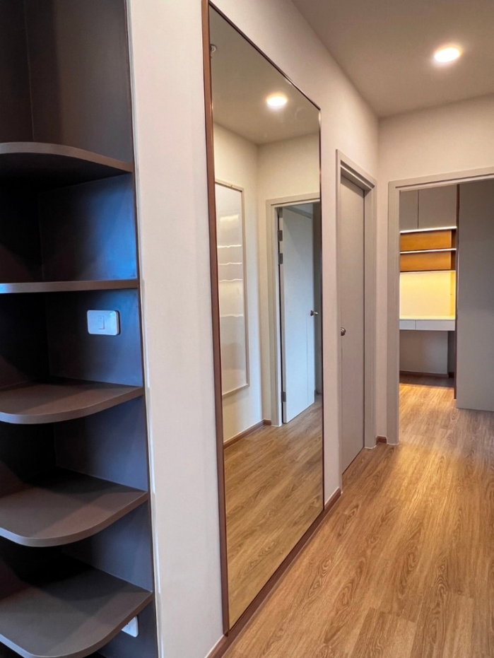 รูป ขาย Escent Rayong2 
ห้อง 2 bed 52 ตรม.
บิ้วอินไม้ทั้งห้อง สวยอบอุ่นไม่เหมือนใคร
 3.95 ล้าน
 - รูปที่ 5/9