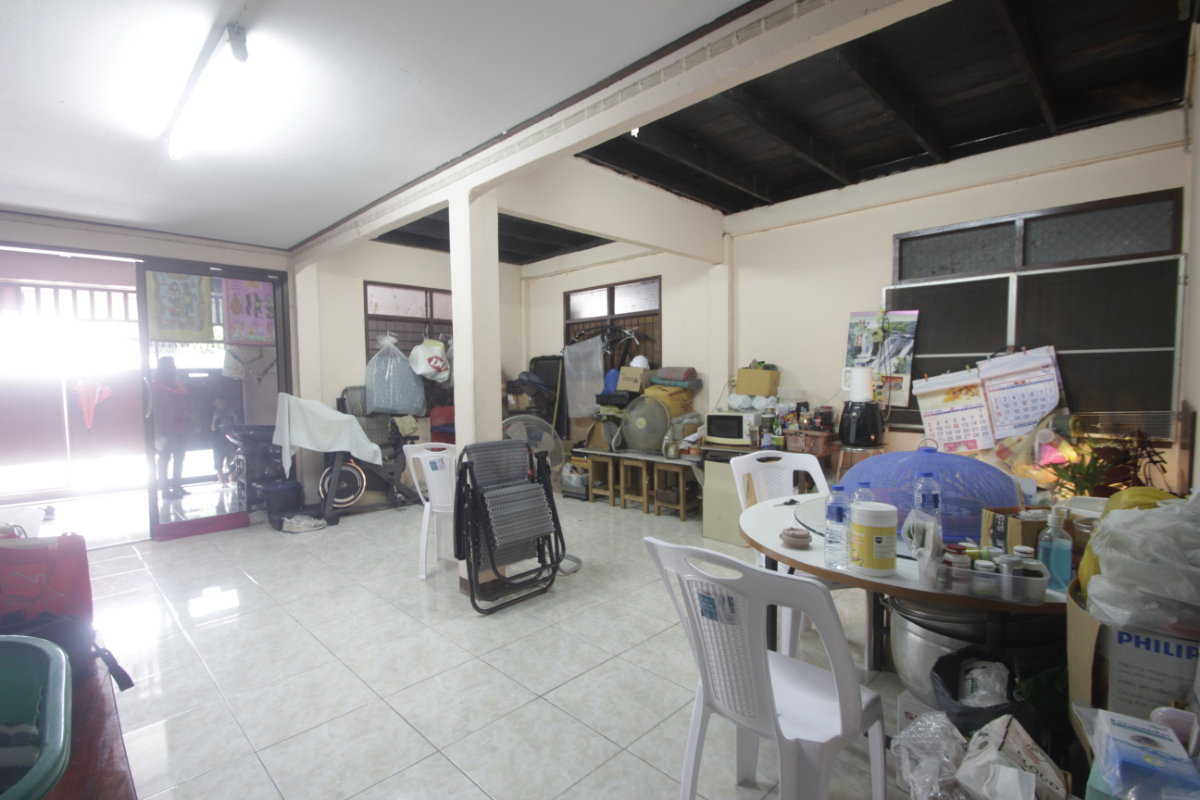 รูป บ้านเดี่ยว2ชั้น 30ตารางวา พุทธมณฑลสาย3 ซ.2 ถ.ทวีวัฒนา ริมถนนเมน หลังบิ๊กซีเพชรเกษม-สาย3 บ้านนอกโครงการอิสระไม่มีค่าส่วนกลาง เดินทางสะดวก ใกล้ถนนใหญ่ - รูปที่ 20/23