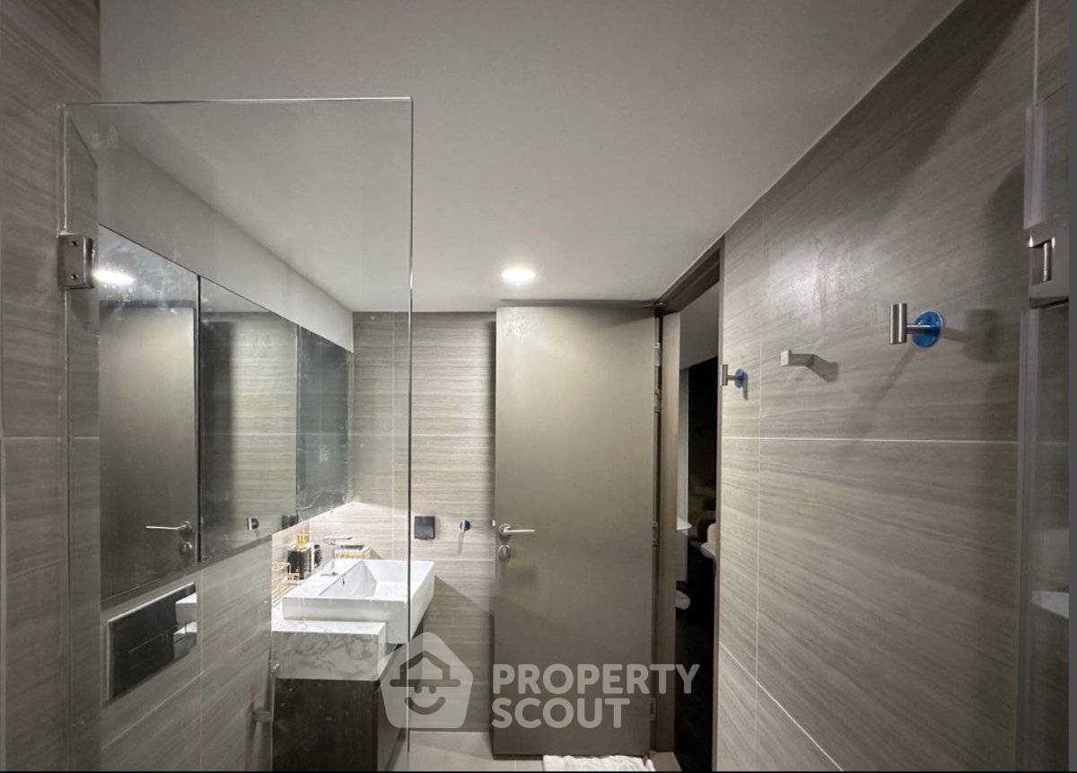 picture 43rd-Floor 2-BR At Park Origin Thonglor Near BTS Thong Lor (ID 3199867) - 36/36
