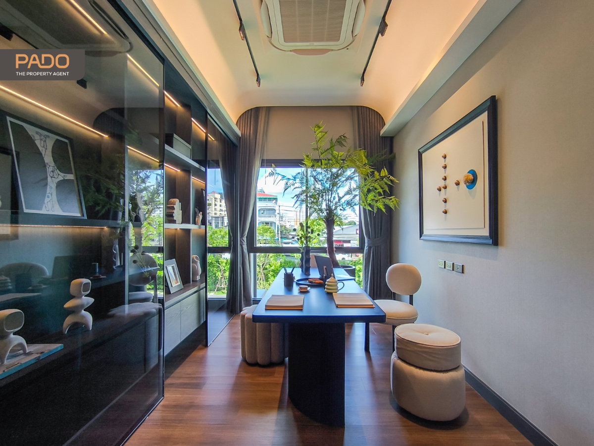 picture (SC Asset) Sale : Show Unit, Bangkok Boulevard Ngam Wong Wan, Solis (M) Type, MRT Bang Krasor. - 10/21
