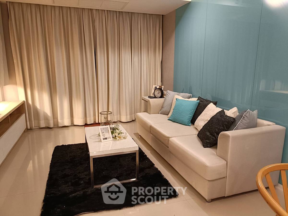 picture 23rd-Floor 2-BR Lumpini Park Beach Jomtien For Sale (ID 3201395) - 2/11
