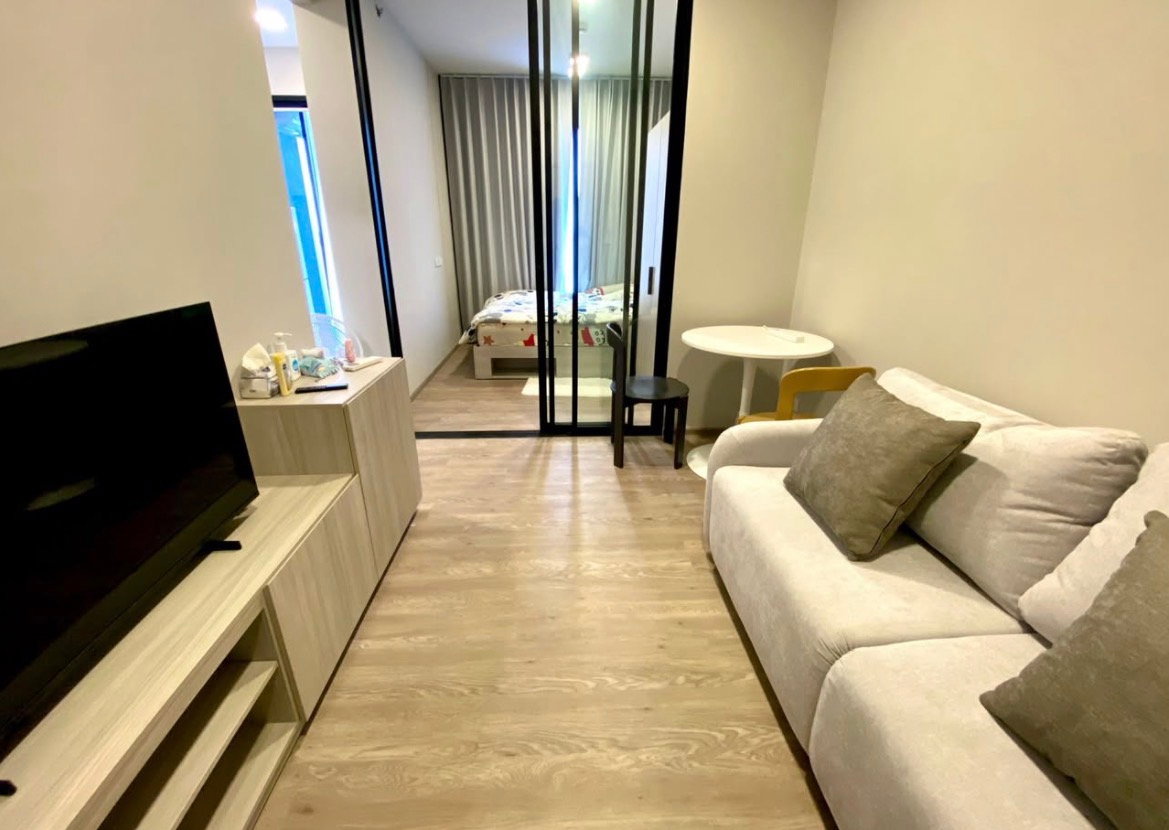 picture PLUM CONDO NEW WEST for rent ✨ Fully furnished - 2/8