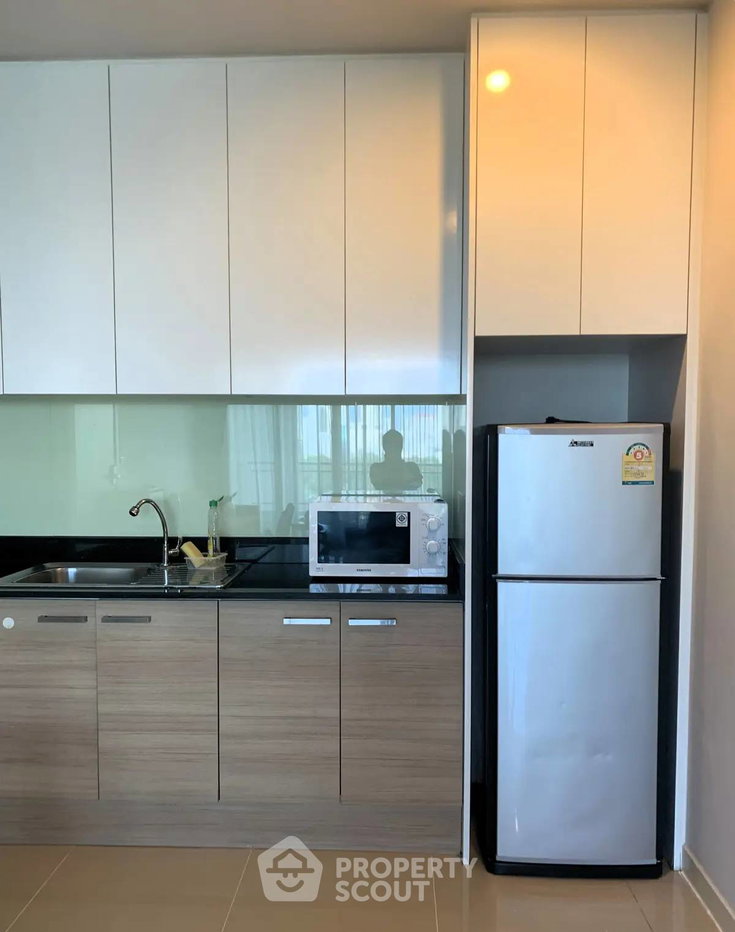 picture 1-BR 68 Sqm Attractively Priced Condo, Circle Condominium Near MRT Phetchaburi (ID 2977758) - 4/11