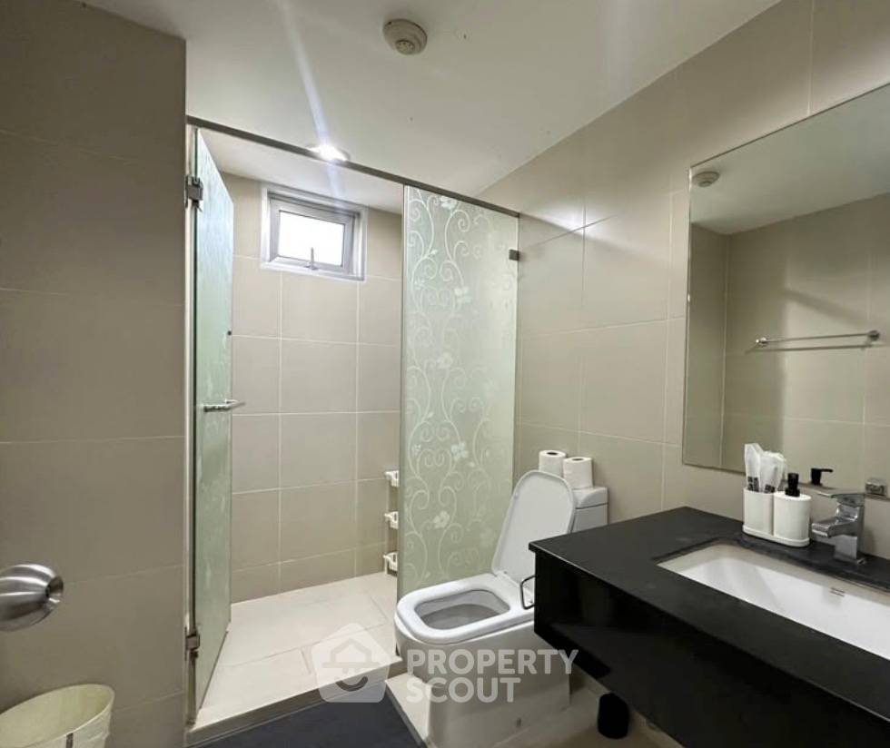 picture 2-BR Condo At Belle Grand Rama 9 Near MRT Phra Ram 9 (ID 3139090) - 2/6