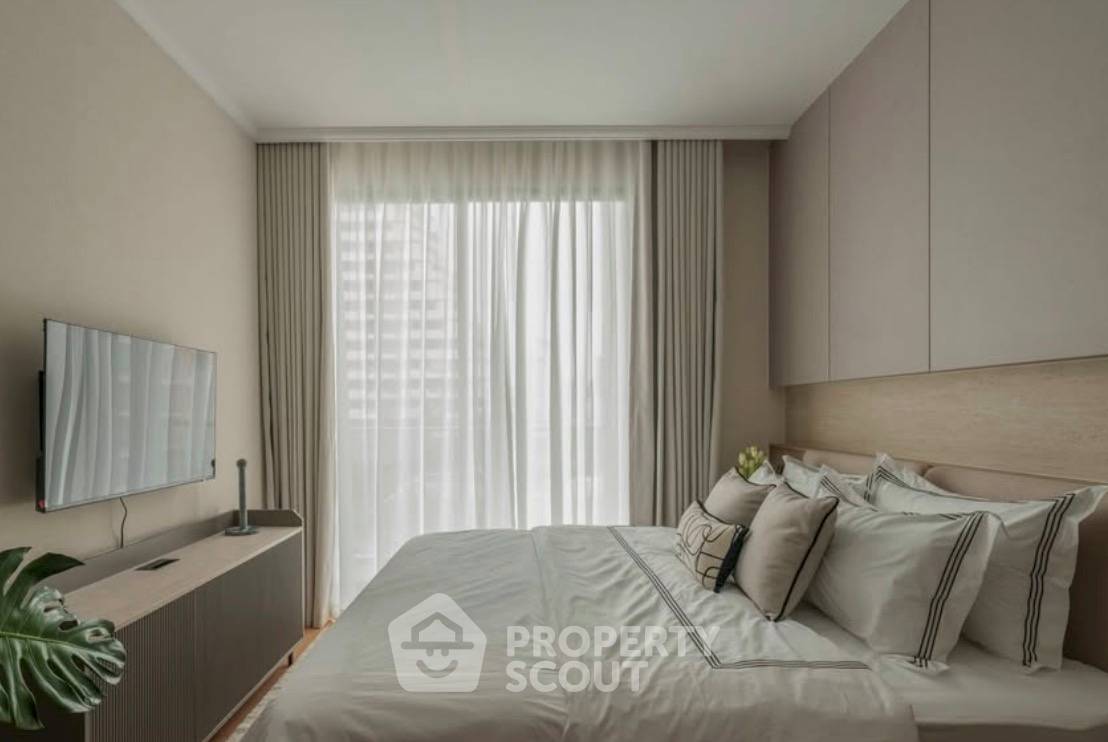 picture 2-BR Condo At Supalai Oriental Sukhumvit 39 Near MRT Phetchaburi (ID 3160191) - 4/7