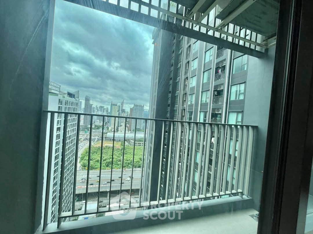 picture 35th-Floor 1-BR At Life Asoke - Rama 9, 300m To MRT Phra Ram 9 (ID 3198475) - 7/8