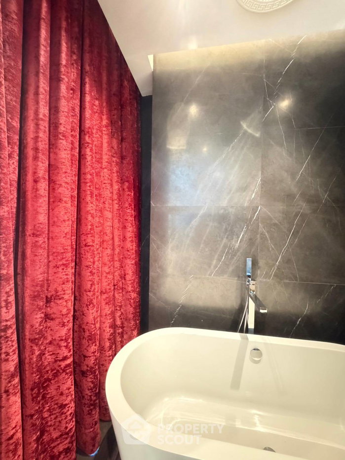 picture Pet-Friendly 2-BR 125 Sqm Condo At The Monument Thong Lo (ID 3082372) - 14/20
