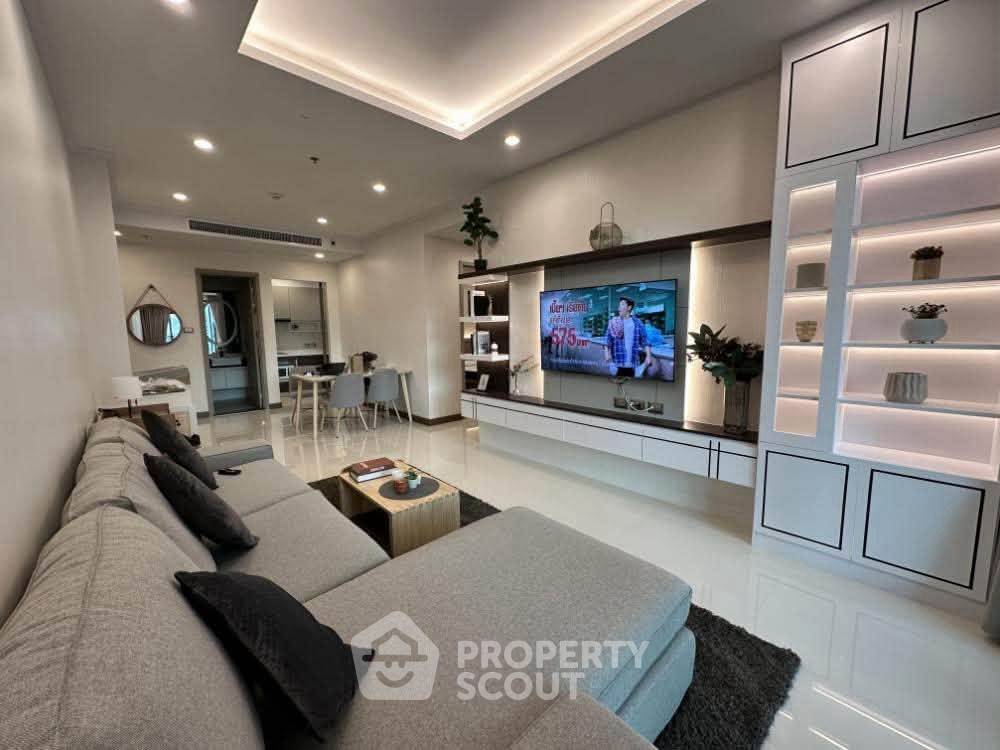 picture 2-BR Condo At Supalai Oriental Sukhumvit 39 Near MRT Phetchaburi (ID 3199944) - 2/10