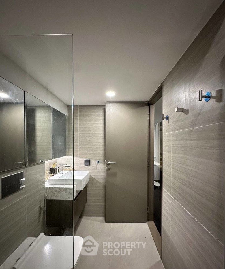 picture 43rd-Floor 2-BR At Park Origin Thonglor Near BTS Thong Lor (ID 3199867) - 19/36
