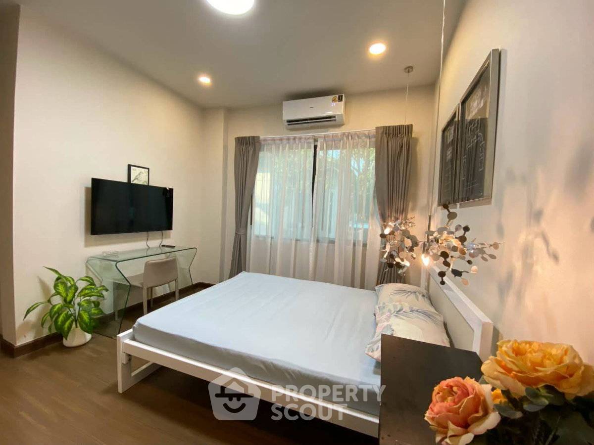 รูป บ้านเดี่ยว 8 ห้องนอน ขนาด 400 ตร.ม. The City Pattanakarn ย่านประเวศ (ID 3199523) - รูปที่ 7/11