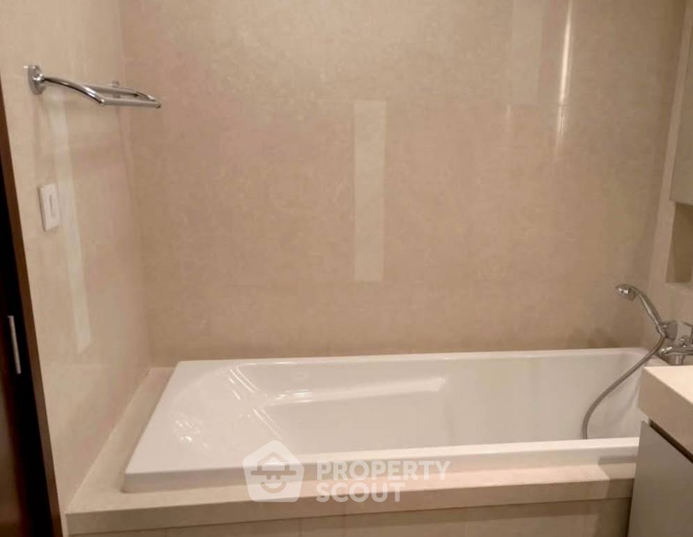 picture 2-BR Condo At Quattro By Sansiri Near BTS Thong Lor (ID 3129764) - 3/4