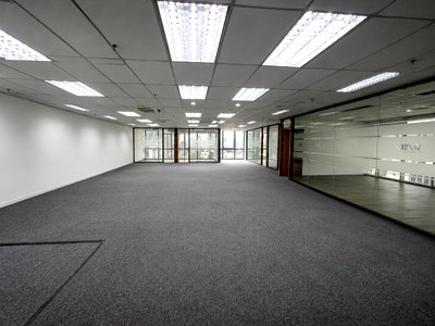 Office for rent Sukhumvit Road : #HHR62 Office space for rent, 518 sq.m. | Phrom Phong