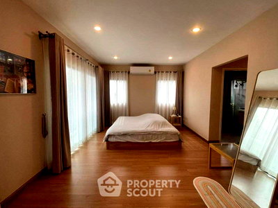 Houses for rent : Spacious 3-BR 179 Sqm House At Passorn Bangna - Wongwaen (ID 3199519)