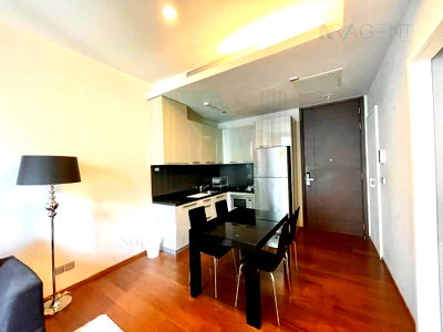 ขายคอนโด : 🚩 ขายคอนโด ควอทโทร บาย แสนสิริ อาคาร B ชั้น 10 1 ห้องนอน ขนาด 53 ตรม ใกล้ Major เอกมัย