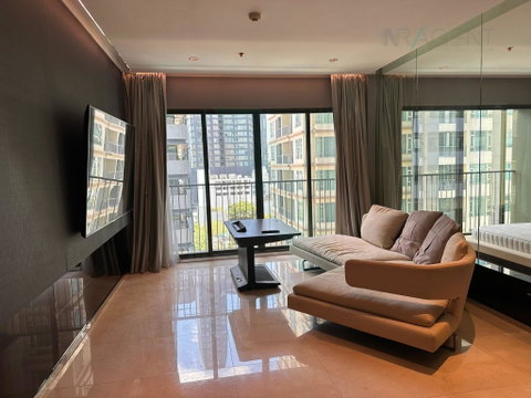 🎊 For Rent Condo NOBLE SOLO Building 1, Floor 9,1 bed room, Room size 67 sqm