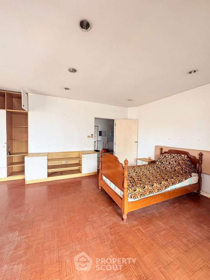 picture Spacious 2-BR 170 Sqm At Country Complex Bangna Near BTS Bang Na (ID 3198575) - 11/18
