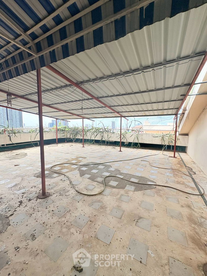 picture Spacious 2-BR 170 Sqm At Country Complex Bangna Near BTS Bang Na (ID 3198575) - 18/18