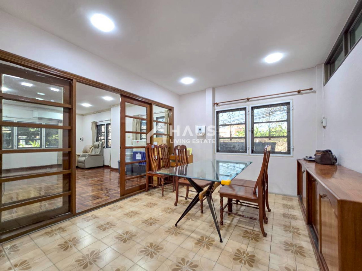 picture Krisdanakorn 12 / 3 Bedrooms #HRP2037 - 11/22