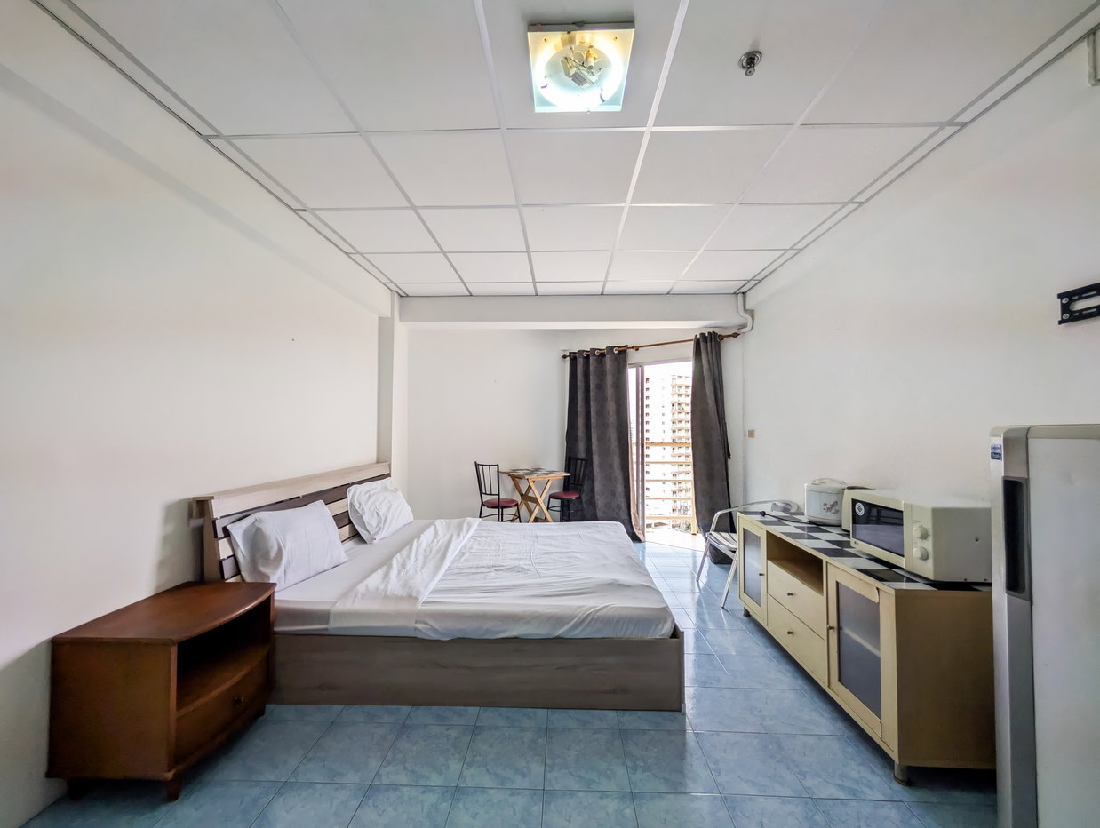 picture Studio Condo for Rent Rimhad Jomtien Condominium Pattaya - 1/7