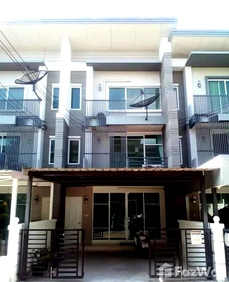 Townhouses for rent Bangkok : 3 Bedroom Townhouse for rent at Town Avenue Rama 9 1024274