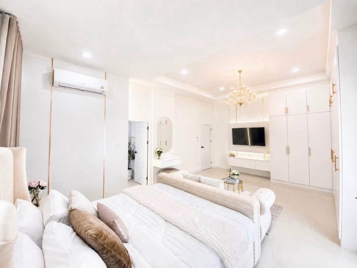 รูป ขายพูลวิลล่าหรู 2 ชั้น พร้อมสระว่ายน้ำส่วนตัว พาราไดซ์ฮิลล์ 2 เขาน้อย - เนินพลับหวาน พัทยา พร้อมเฟอร์นิเจอร์ครบ ซอยบุญสัมพันธ์ 9 ชลบุรี - รูปที่ 9/14