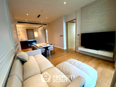 คอนโดให้เช่า : คอนโด 2 ห้องนอน Magnolias Waterfront Residences ใกล้ BTS สะพานตากสิน (ID 3200957)