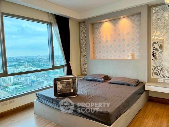 picture 24th-Floor 2-BR Condo At Thru Thonglor, Bang Kapi (ID 3201580) - 4/11