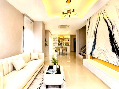 เช่าบ้านเดี่ยว ชลบุรี : Modern 4Bedroom House for Rent Noen Plab Wan East Pattaya