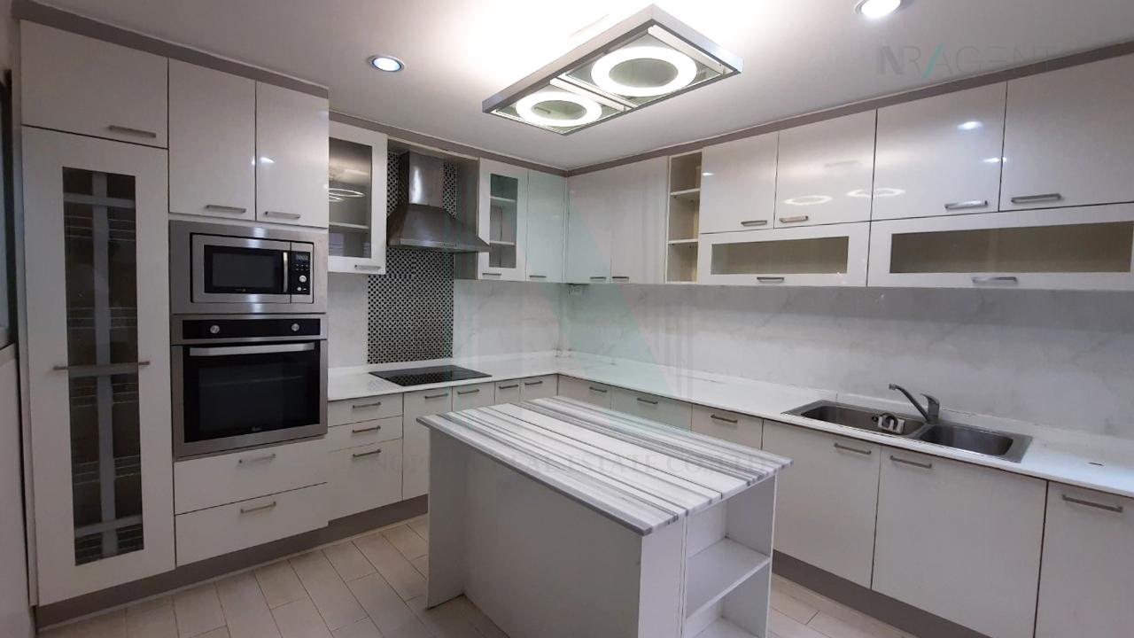 รูป ให้เช่าทาวน์เฮาส์ 4 ชั้น หมู่บ้านวราธรวิลล์ 5 ห้องนอน 4 ห้องน้ำ - รูปที่ 4/8