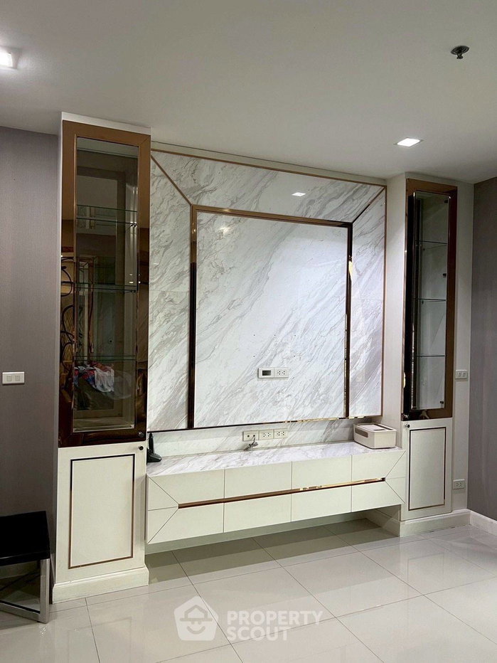 picture 22nd-Floor 2-BR 78 Sqm Condo At Star View, Phra Ram 3 (ID 381660) - 11/20