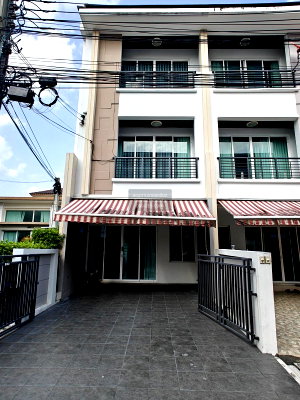 Townhouses for sale นาคนิวาส 30 : For Sale Townhouse/Townhome  , BAAN KLANG MUANG LADPRAO 71 , Lat Phrao , Lat Phrao , Bangkok , CX-127950 ✅ Live chat with us ADD LINE @connexproperty ✅