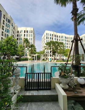 Resort style condo 27.46 sq m. View of BTS Bearing. Located in Sukhumvit 72, UNIO Condo.
