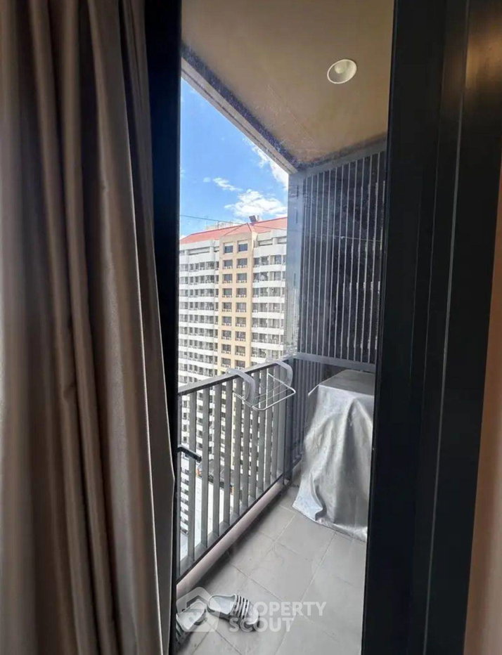 picture 20th-Floor 1-BR At Oka Haus Sukhumvit 36 Near BTS Thong Lor (ID 2004067) - 10/10