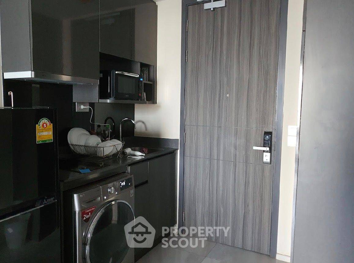 picture 70m From MRT Sukhumvit | 1-BR Ashton Asoke Condo (ID 3204535) - 3/5