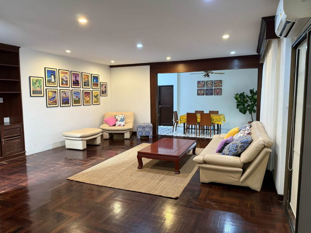 รูป 🏡✨ ให้เช่า บ้านทำเลทองหลัง THE NINE CENTER พระราม 9 ซอย 41 3 ห้องนอน 3 ห้องน้ำ เหมาะอยู่อาศัย + Home Business - รูปที่ 4/13