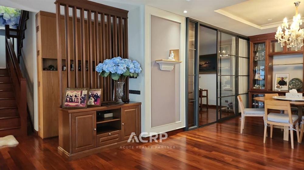 รูป ให้เช่าบ้านเดี่ยว 3 ชั้น ทำเลใจกลางทองหล่อ สุขุมวิท 55 บ้านสวย รีโนเวทแล้ว สภาพดีมาก พร้อมเข้าอยู่ (00160690) - รูปที่ 6/20
