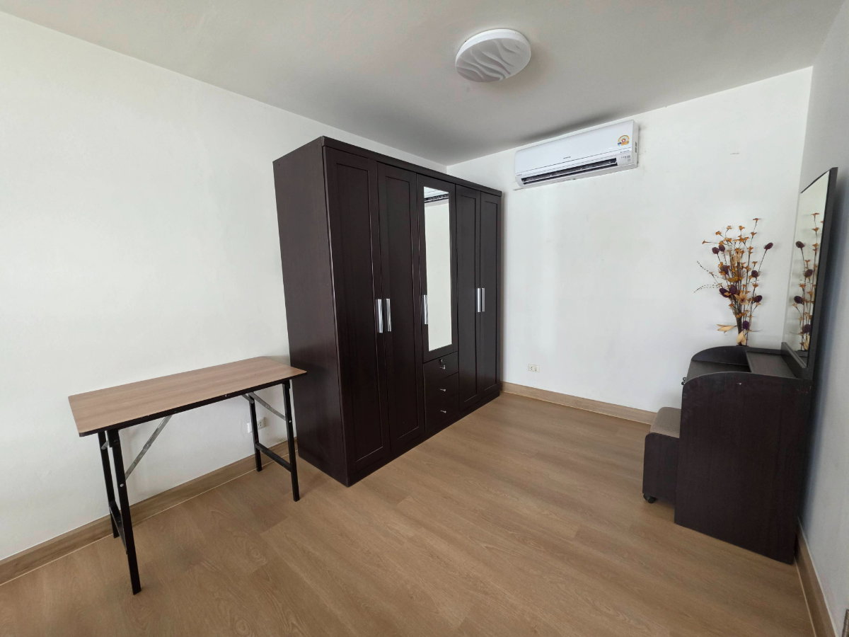 picture Condo for Rent  : 1 bedroom at Condo One X  Narathiwas 24 Near Central Rama 3  - 5/11