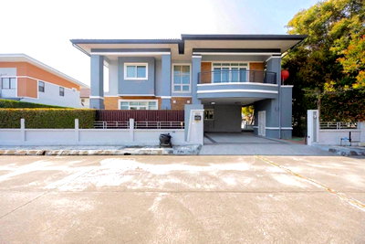 เช่าบ้านเดี่ยว เทศบาลตำบลหางดง : บ้านเช่าในโครงการ4 ห้องนอน 4 ห้องน้ำ พร้อมอยู่ ใกล้โรงเรียนนานาชาติลานนา หางดง-เชียงใหม่ (RA1433) T.0946511456