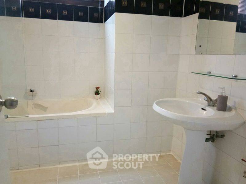 picture 146 Sqm 2-BR High-Floor At The Waterford Park Sukhumvit 53, BTS Thong Lor (ID 512304) - 14/16