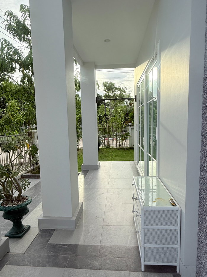 รูป ให้เช่าบ้านเดี่ยว ซื่อตรง พรีเมี่ยม ไอแอม พระราม2-แสมดำ | 4 ห้องนอน 5ห้องน้ำ - รูปที่ 4/14
