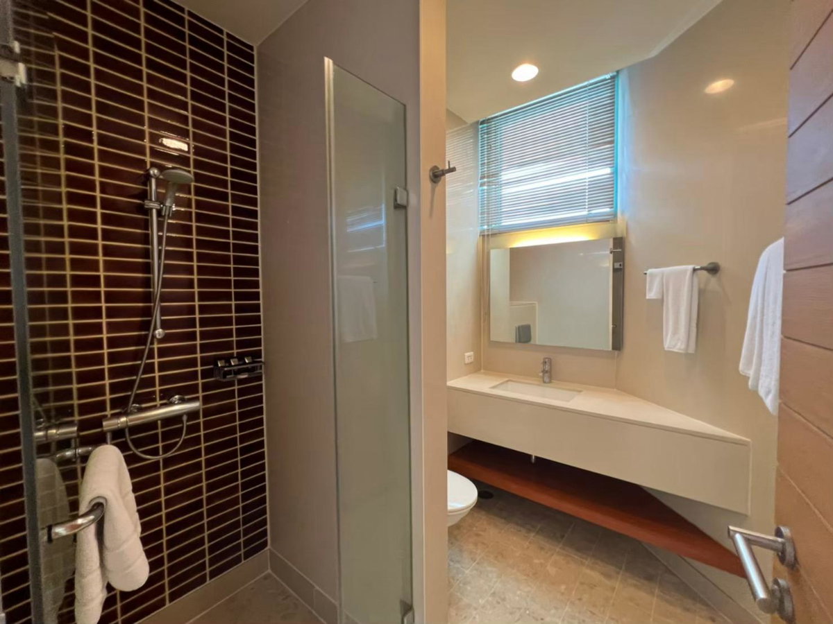 รูป LTH16062 - Luxury Condo for Rent Riverside Bangkok | Chatrium Riverside Bangkok | 200 sq.m. | 3 Beds 3 Baths | ICONSIAM | 125K - รูปที่ 6/7